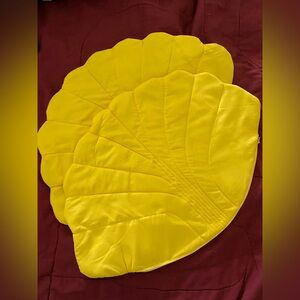 2PC. Set Golden Yellow Scalloped Shell Pillow Cover